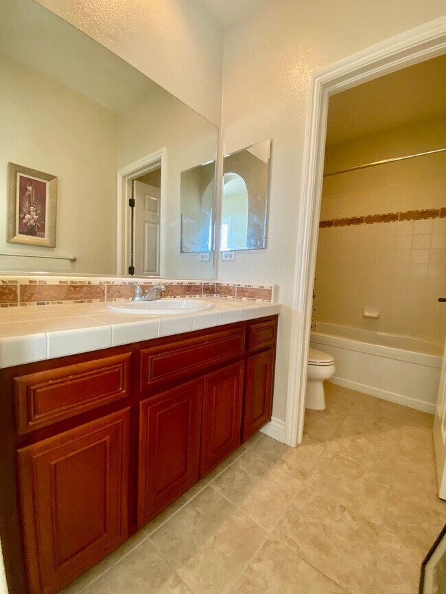 Building Photo - 3603 Fieldview Ct