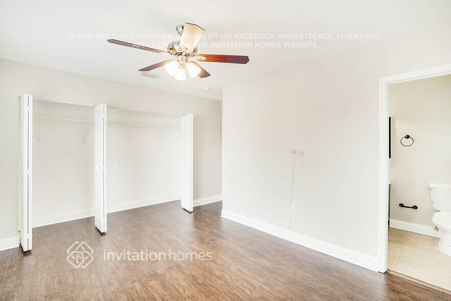 Building Photo - 7421 Normandy St