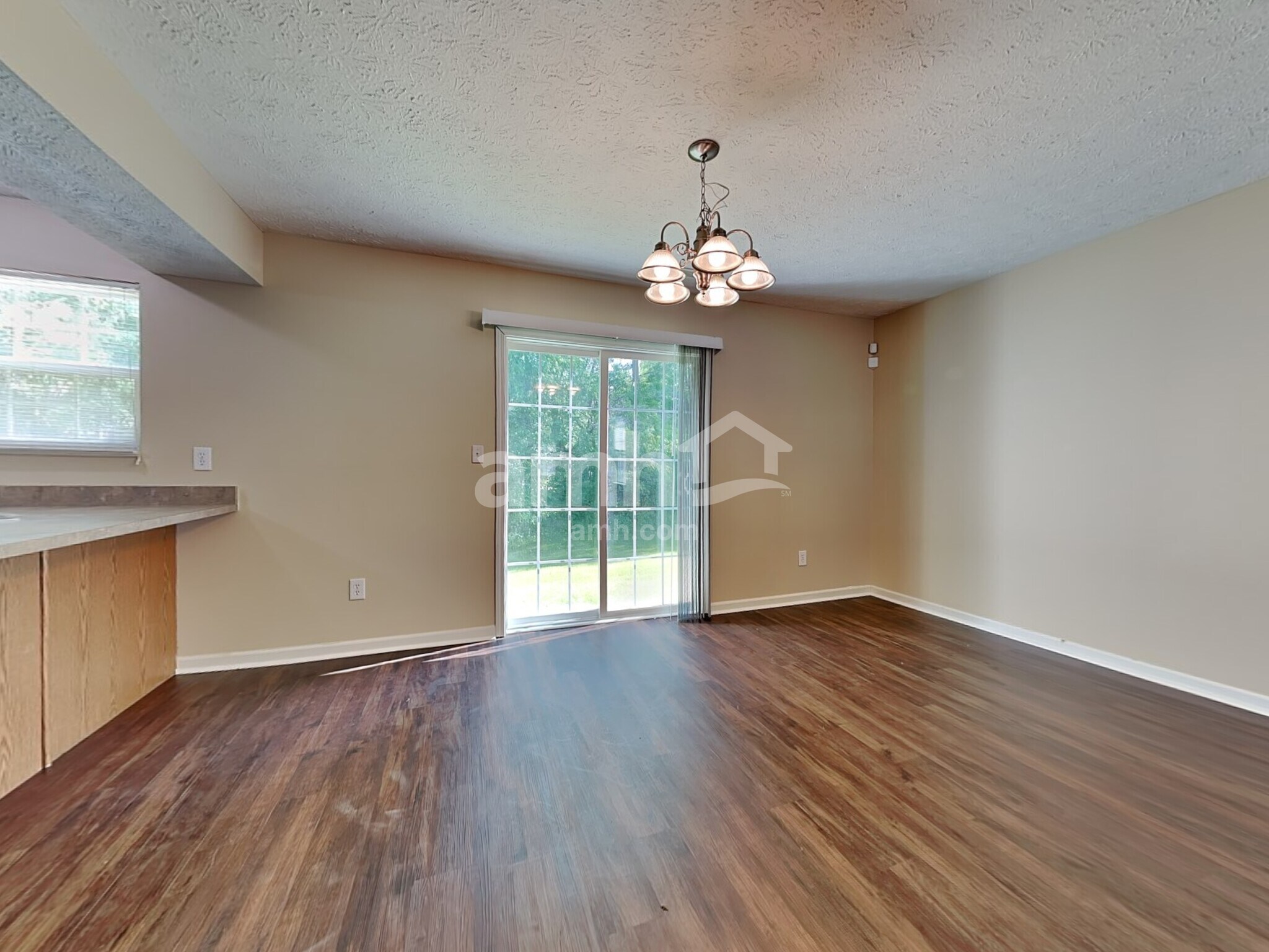 Building Photo - 6739 Shanghai Cir