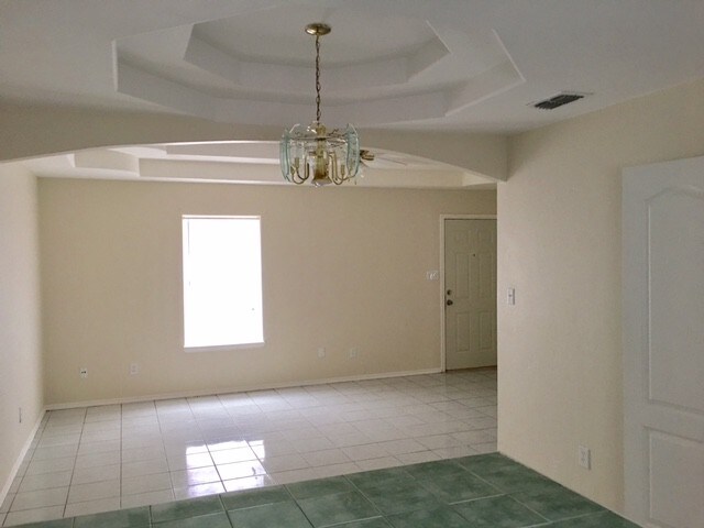 Building Photo - 3706 Zelma St