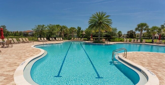 Building Photo - 4890 Palmetto Park Dr