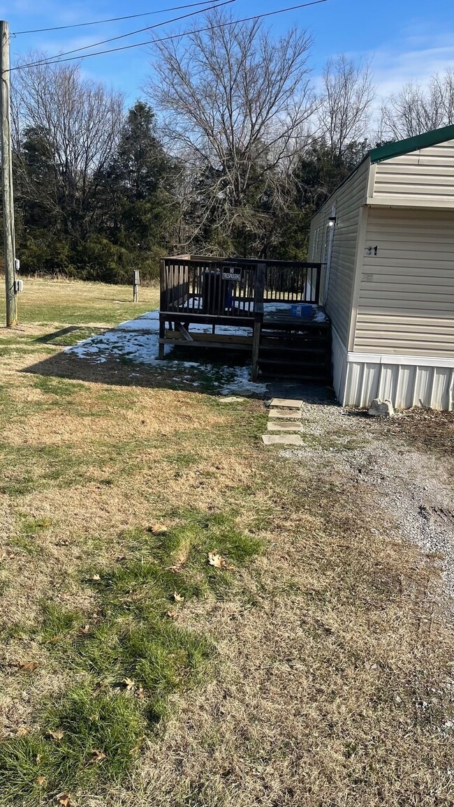 Building Photo - Coming soon! 2 bed 1 ba.