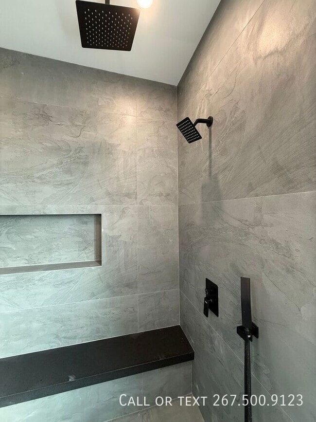 Building Photo - 3005 Gaul St