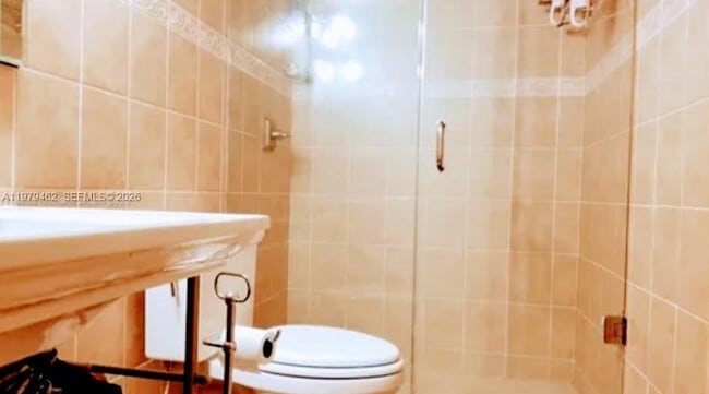 Building Photo - 2030 S Ocean Dr