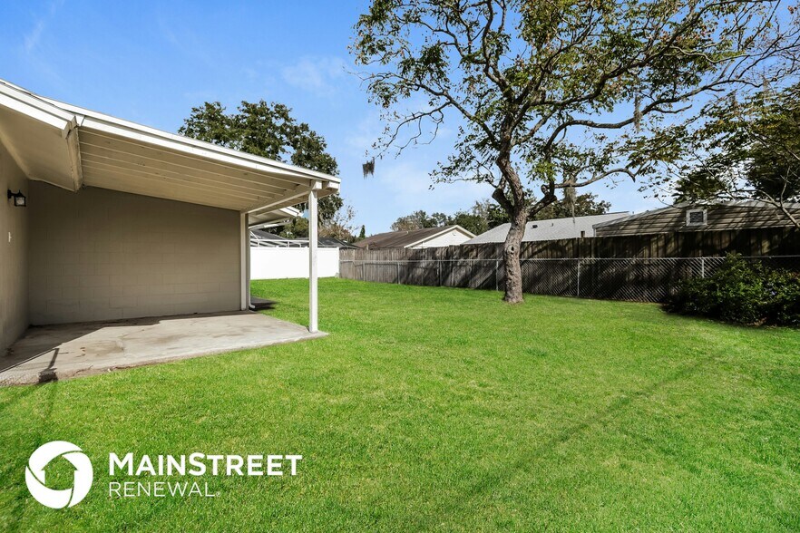 Building Photo - 1205 Windy Hill Dr