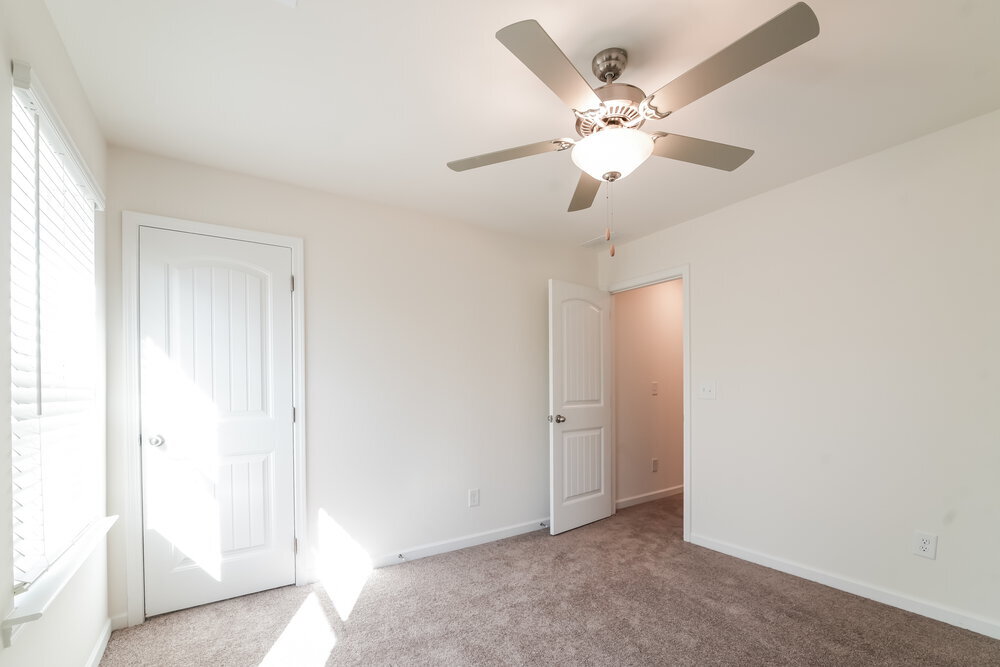 Building Photo - 410 Ruths Dr