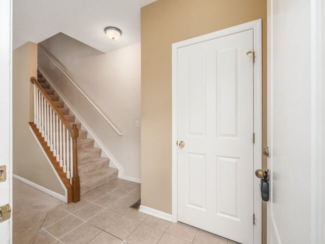 Building Photo - 53 Traditions Way
