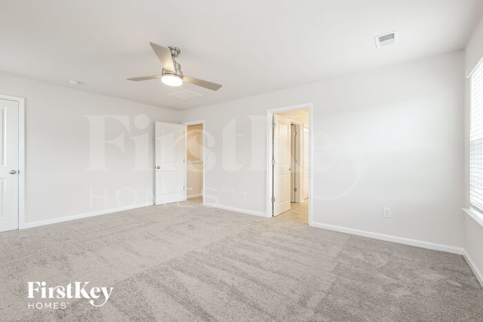 Building Photo - 717 Ridgemoor Trl