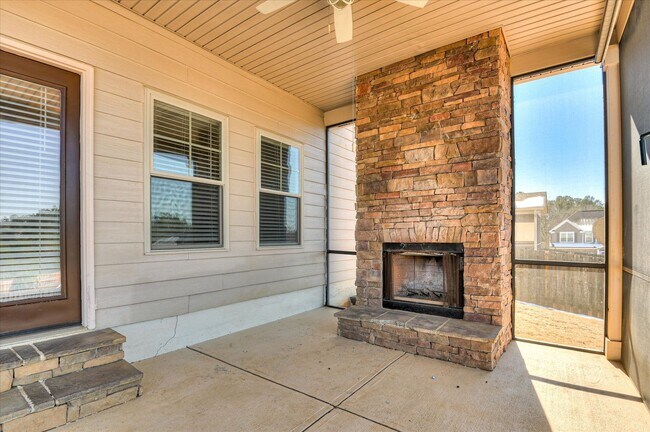 Building Photo - 406 Saterlee Ct