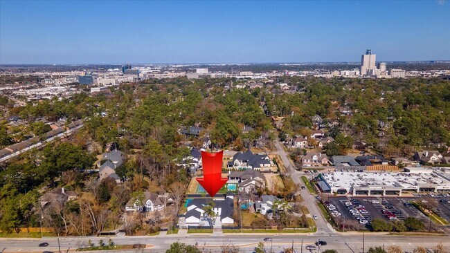 Building Photo - 12564 Memorial Dr