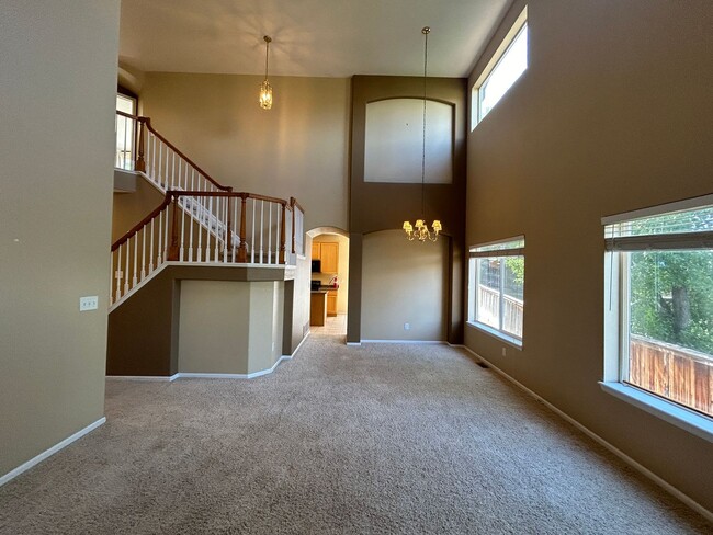 Building Photo - A Gem in Highlands Ranch