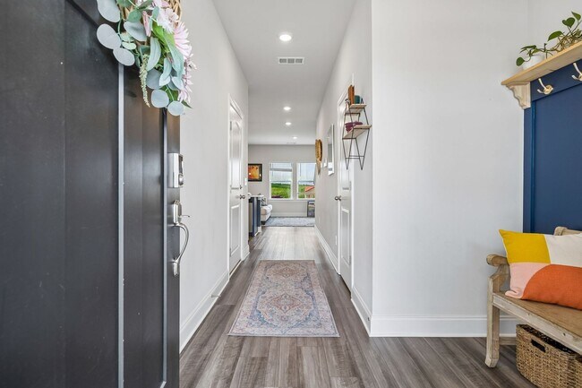 Building Photo - Beautifully maintained and now available as a rental for the very first time!
