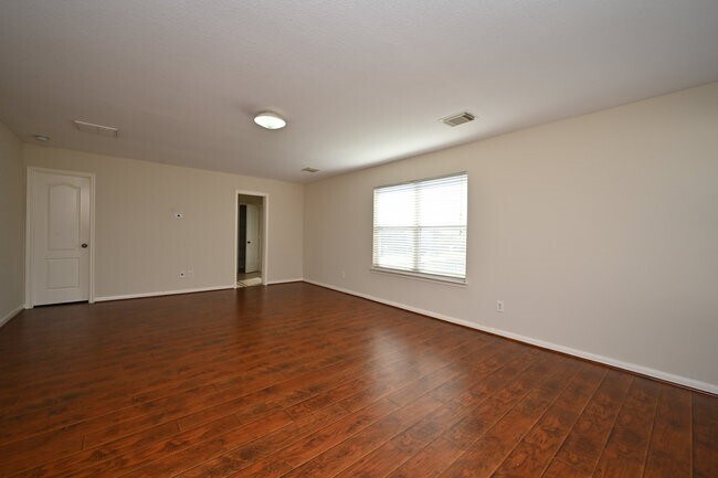 Building Photo - 9403 Coatsworth Dr