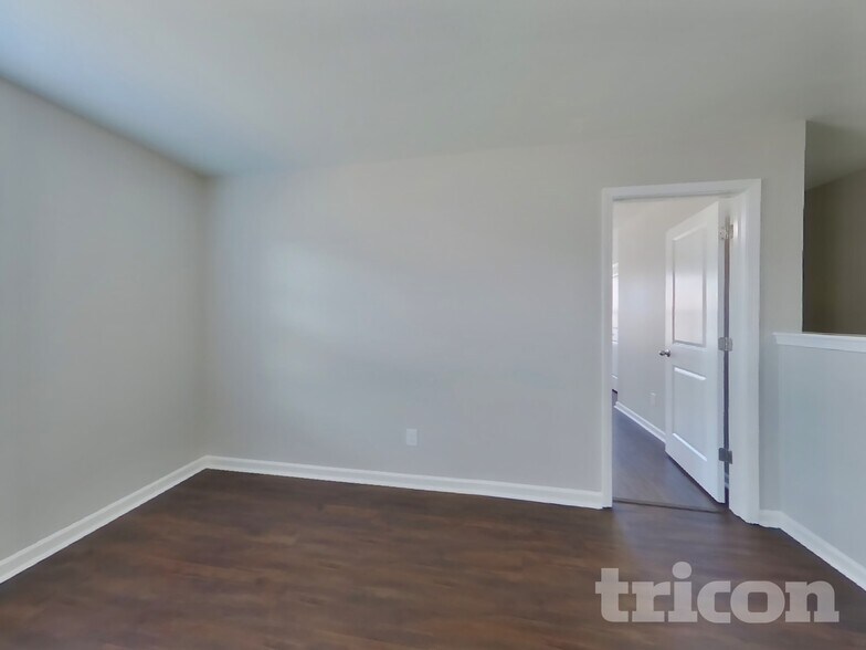 Building Photo - 104 Shadow Woods Rd