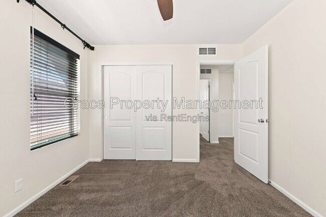 Building Photo - 8562 E 49th Pl