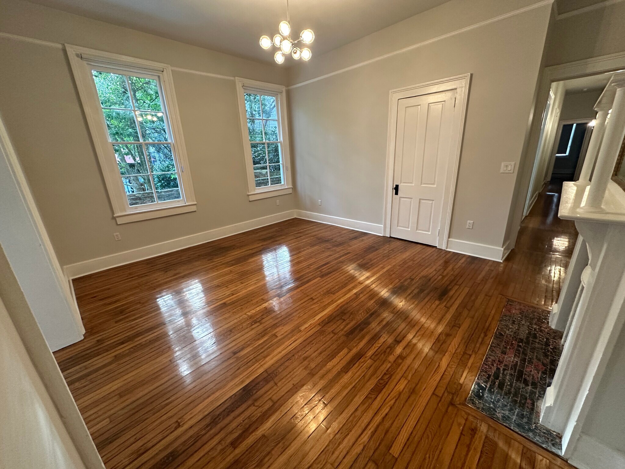 Dining Room - 5520 Loyola Ave