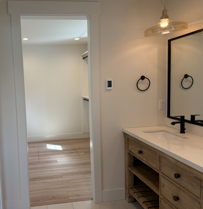 Building Photo - Stunning Kalispell Home in Silverbrook nei...