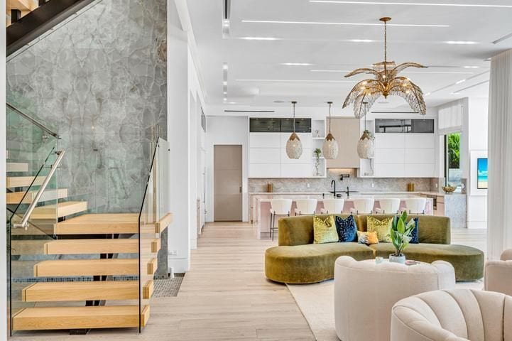 Building Photo - 408 Coral Way