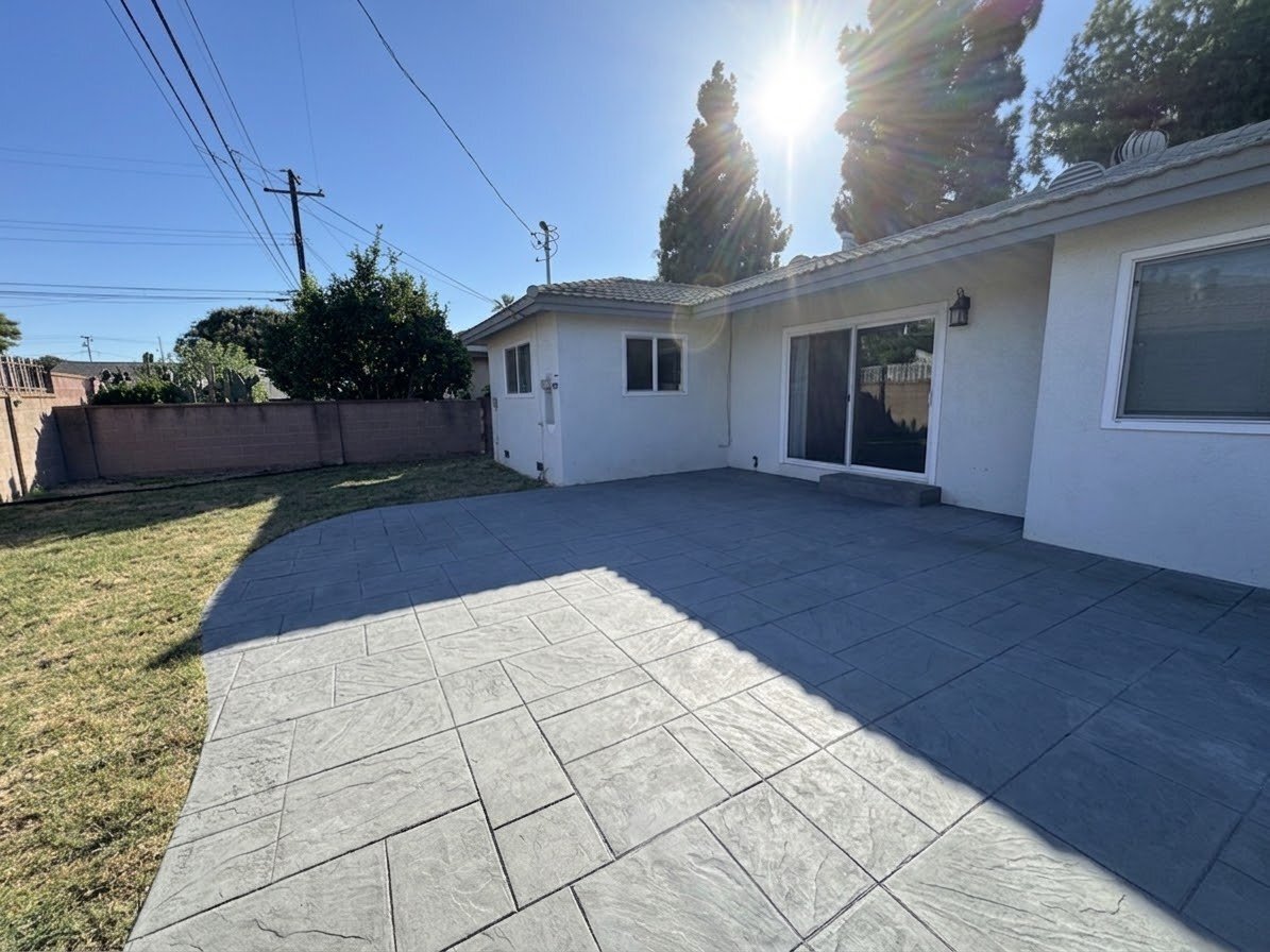 Building Photo - 10926 Milano Ave