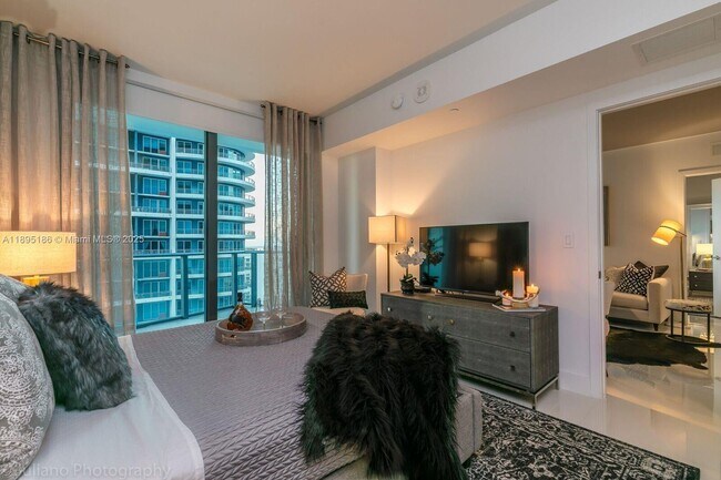 Building Photo - 1300 S Miami Ave