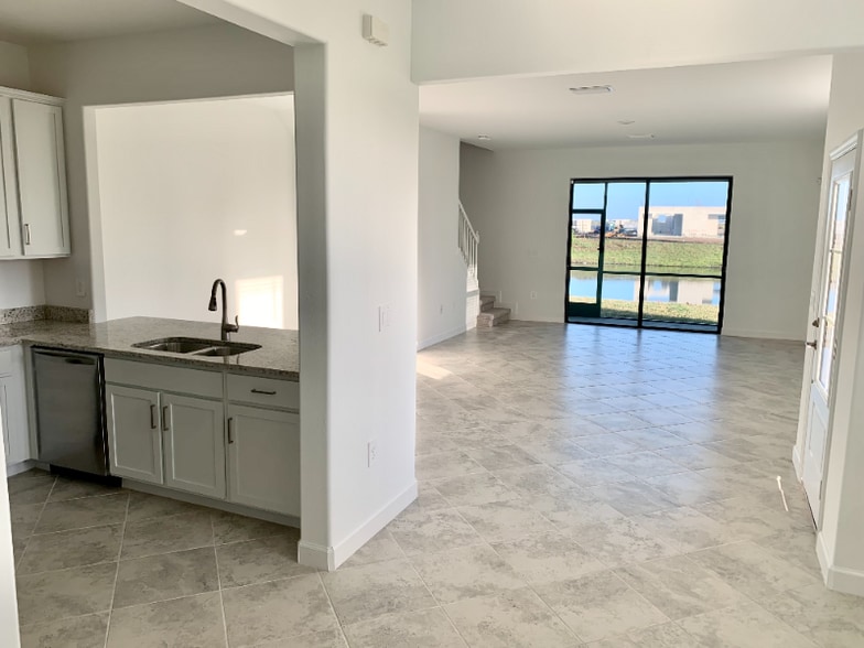 Building Photo - 15245 Lyla Ter