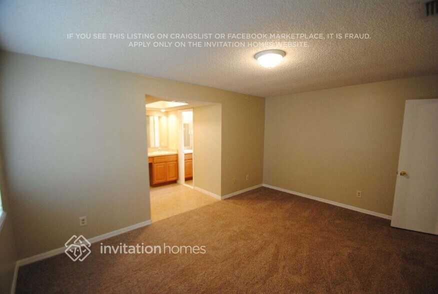 Building Photo - 805 Big Buck Cir