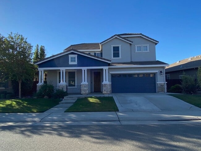 Primary Photo - Available 8/1 - Lincoln Crossing 6 bedroom...