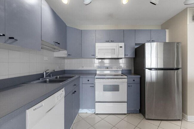 Primary Photo - 1 bedroom in Chicago IL 60640
