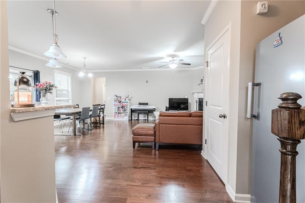 Building Photo - 801 Village Field Ct NW