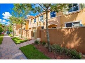 Building Photo - 626 SW 106th Ave
