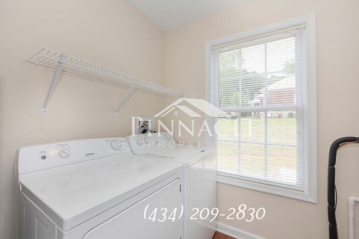 Building Photo - 124 Tomahawk Industrial Park