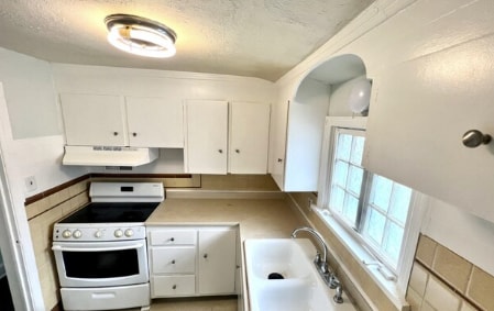 Building Photo - 99 Bedford St