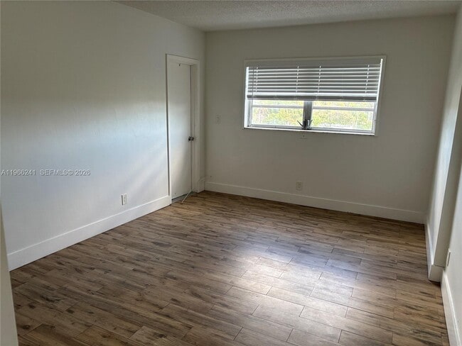 Building Photo - 1701 Washington St