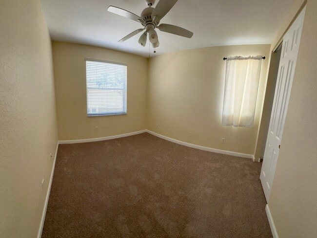 Building Photo - 845 Millbrae Ct