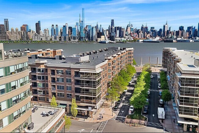 Building Photo - 20 Ave at Port Imperial