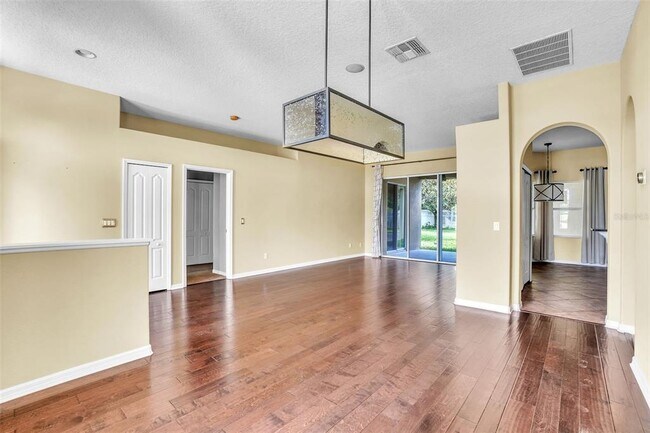 Building Photo - 10027 Hart Branch Cir