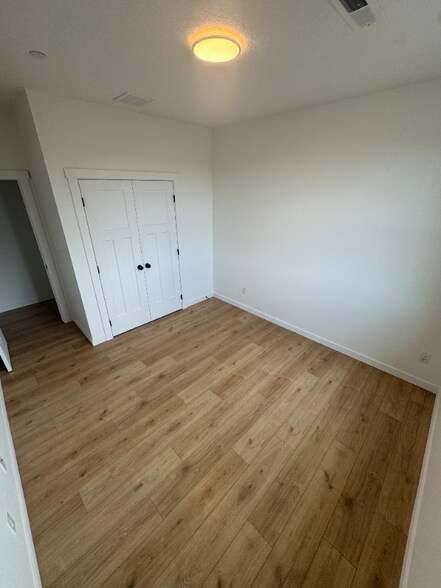 Building Photo - 601 Stampede Dr