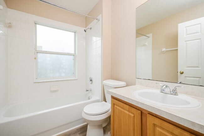 Building Photo - 2155 Colonial Woods Blvd
