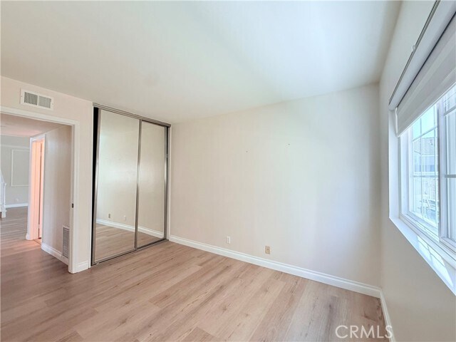 Building Photo - 7 Calhoun