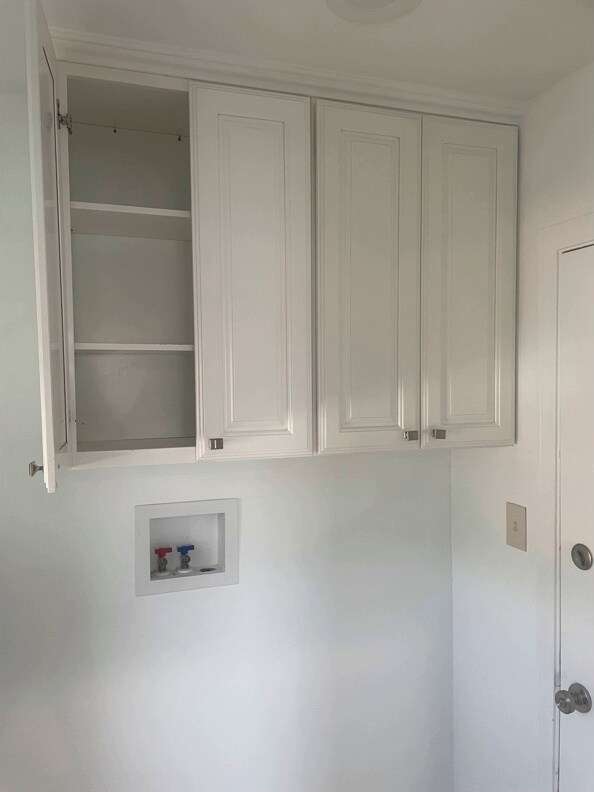Laundry Room - 10045 S Wilton Plz