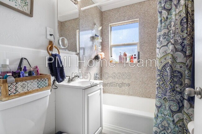Building Photo - 732 Campbell Heights