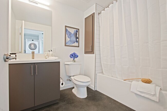 Building Photo - The Stanford West