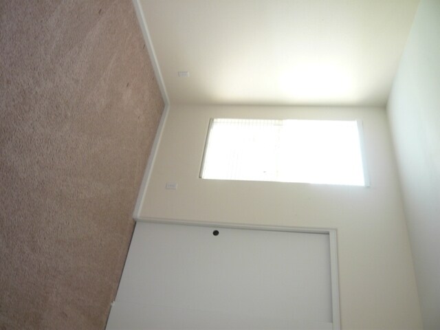 Building Photo - 3 Bedroom Condo in Sunrise Hills