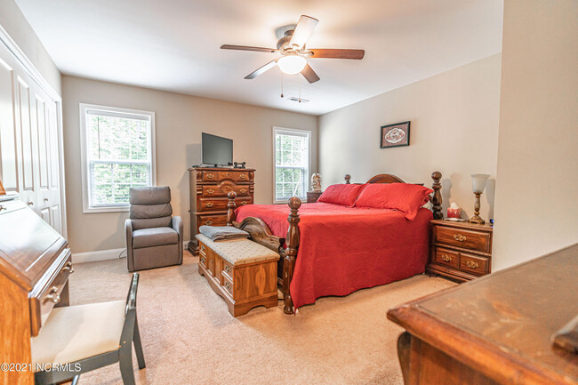 Building Photo - 55 Bridle Path Cir