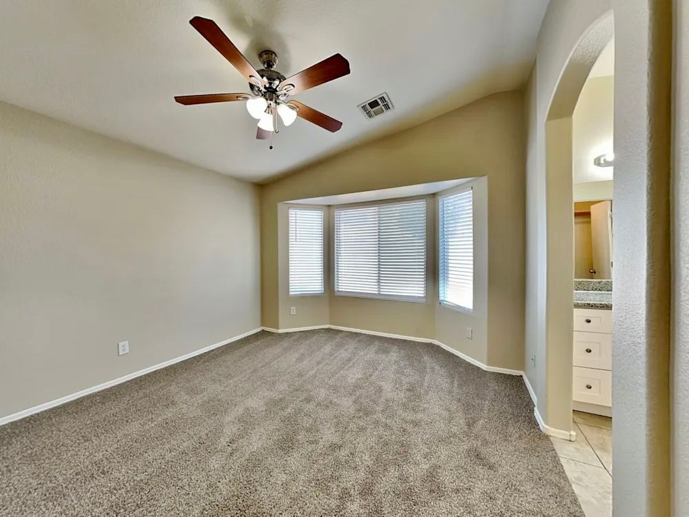 Building Photo - 6030 W Illini St