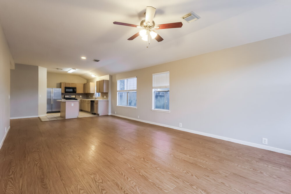 Building Photo - 614 Cypresswood Trce