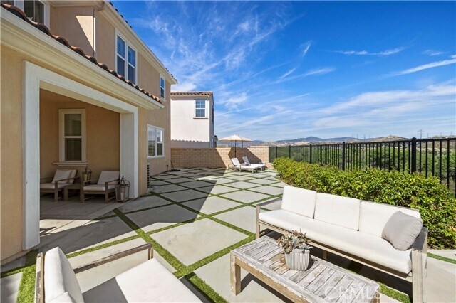 Building Photo - 24151 Paseo del Rancho Dr