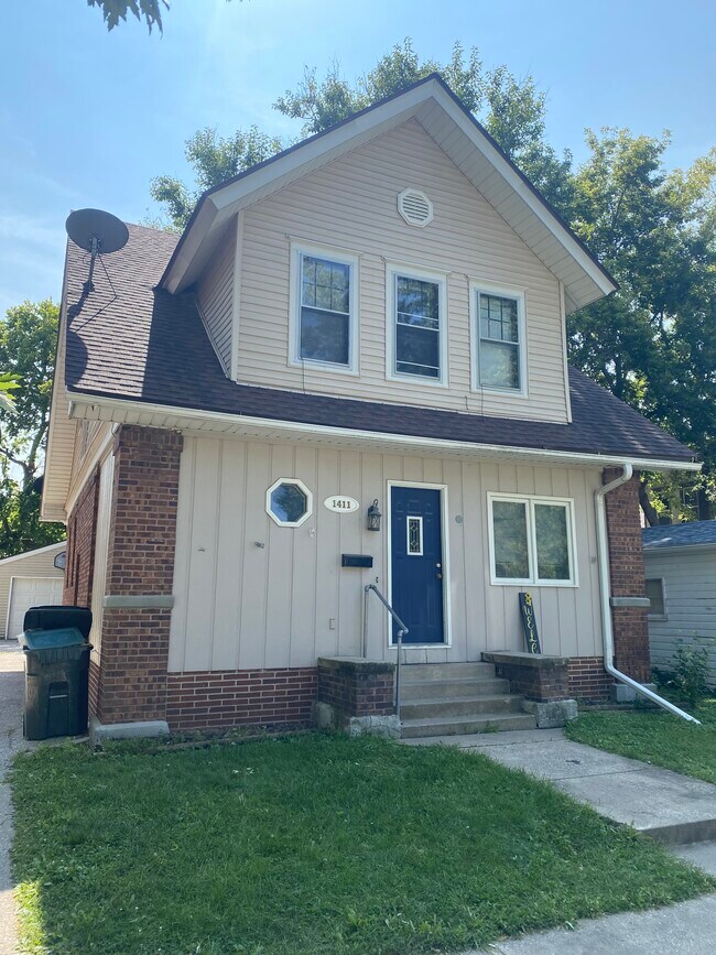 Primary Photo - 1411 3rd Ave N