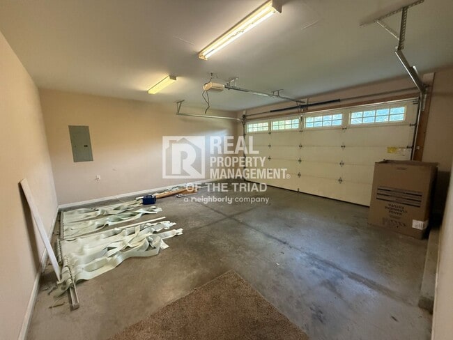 Building Photo - 2234 Nettlebrook Dr