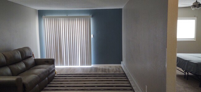 Building Photo - 1516 Taft Ave